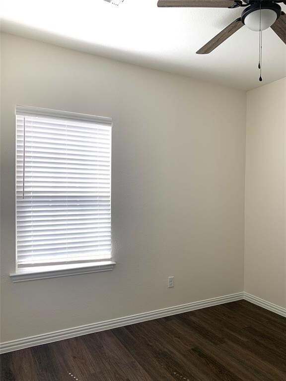 917 Rice St, Denison, TX 75020 - photo 7