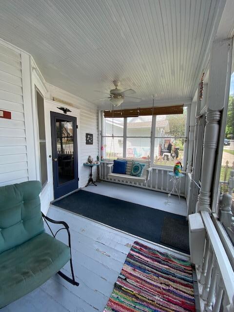 Screened in Porch