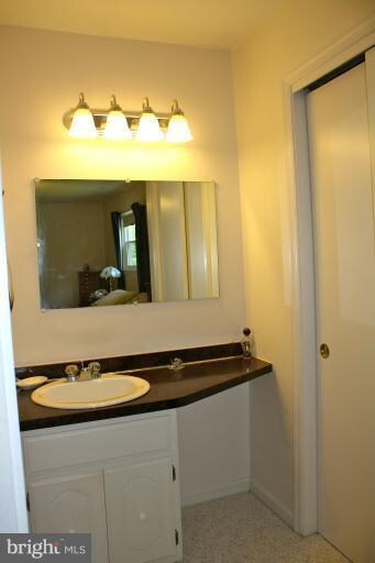 4222 Birch Dr, Huntingtown, MD 20639 - photo 3