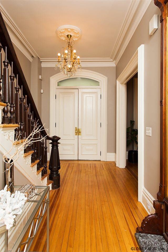 159 Phila St, Saratoga Springs, NY 12866 - photo 3