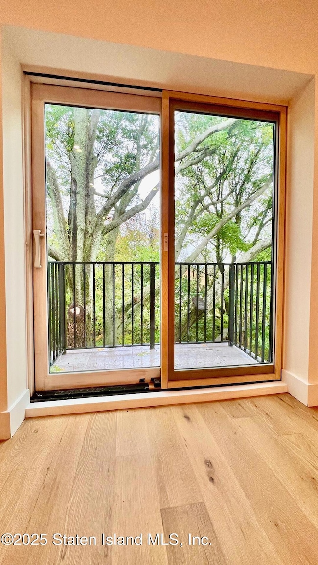 3865 Amboy Rd unit 3f, Staten Island, NY 10308 - photo 5