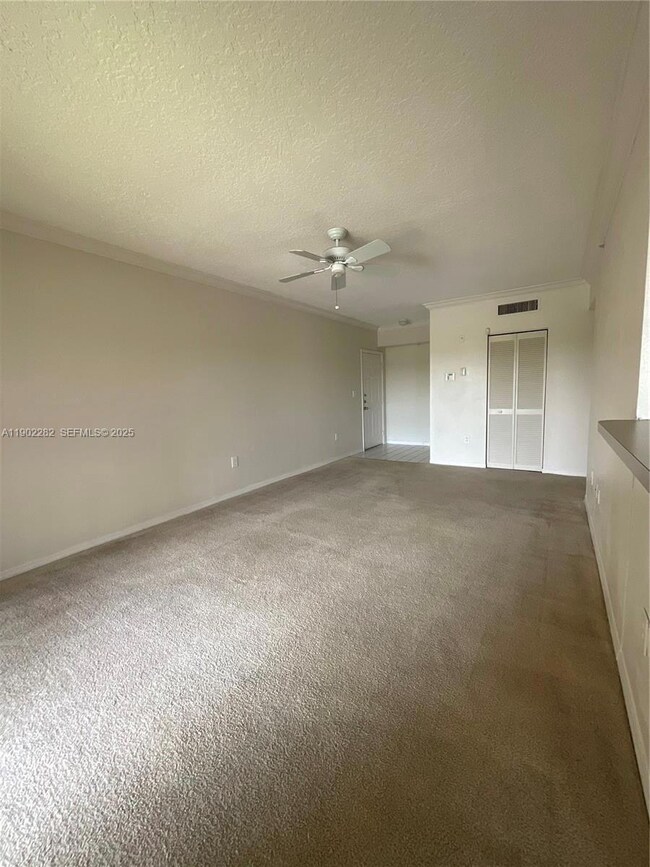 11730 SW 2nd St unit 12202, Pembroke Pines, FL 33025 - photo 5
