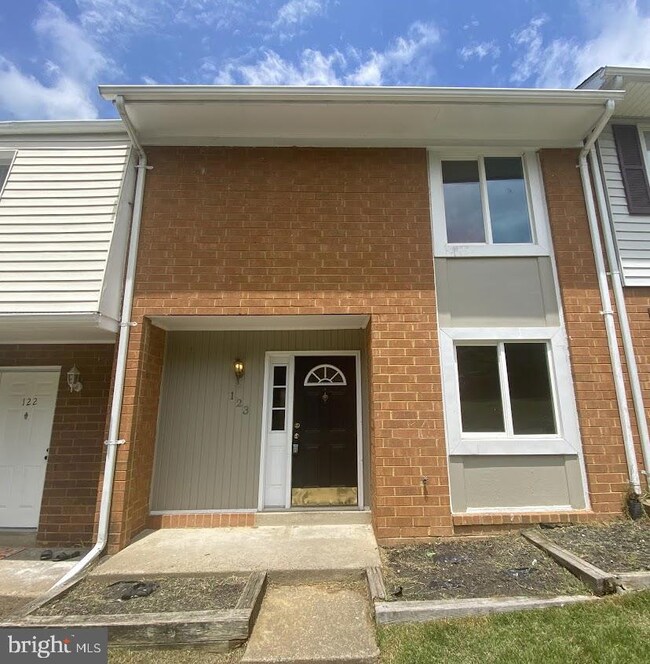 123 Oak Dr, Stafford, VA 22554 - photo 2