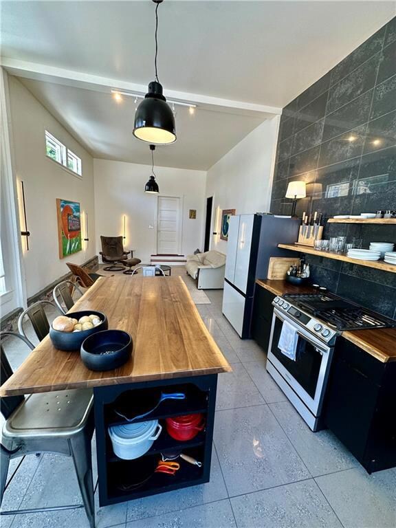 2632 Dauphine St, New Orleans, LA 70117 - photo 4