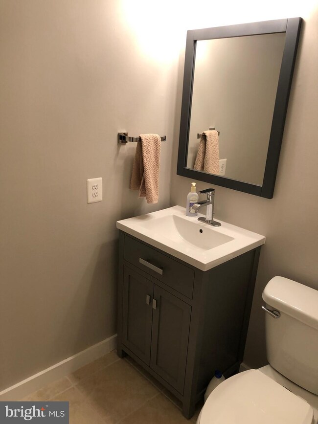 3725B Madison Ln, Falls Church, VA 22041 - photo 6