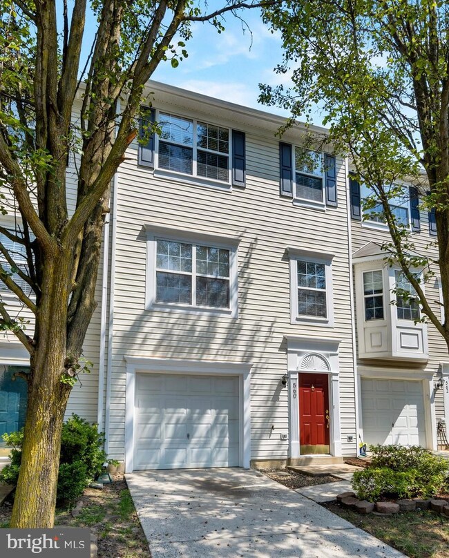 560 Sparkleberry Terrace NE, Leesburg, VA 20176 - photo 2