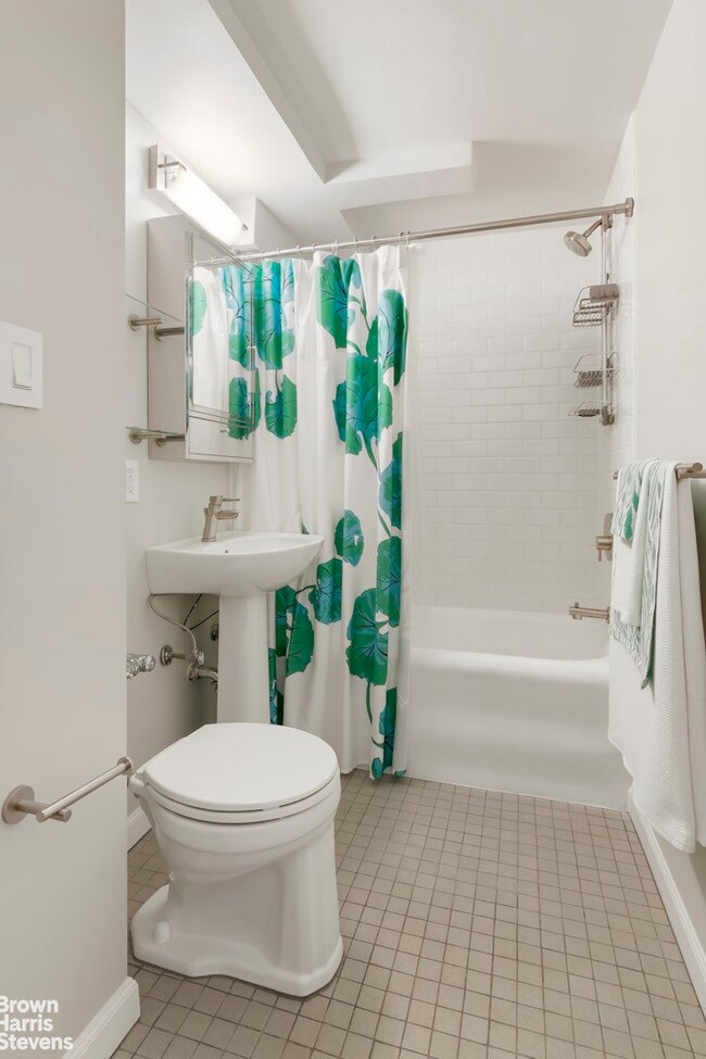 Tudor Tower unit 409, New York, NY 10017 - photo 4