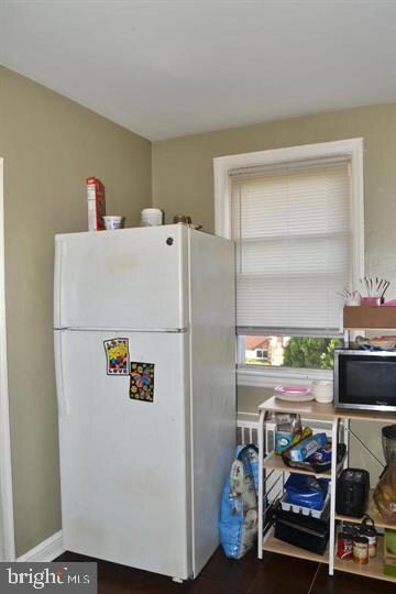 3711 W Franklin St, Baltimore, MD 21229 - photo 5