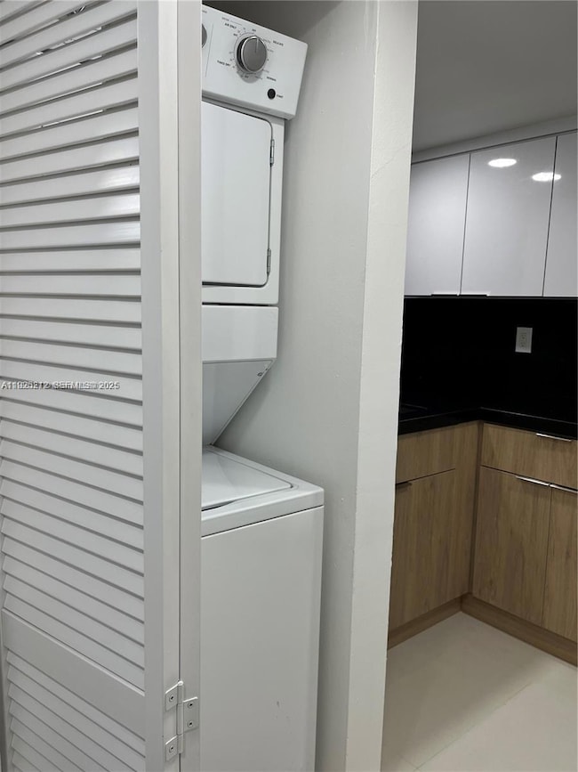 Vista Del Lago unit 203, Hialeah, FL 33016 - photo 3