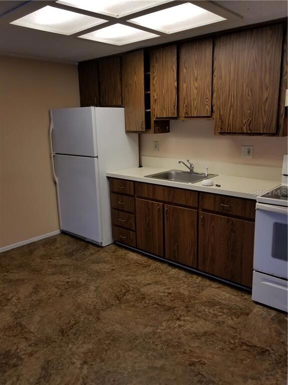 1892 Lake Mariam Dr, Winter Haven, FL 33884 - photo 4