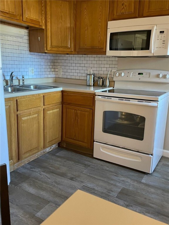 56 River St unit 24, West Warwick, RI 02893 - photo 5