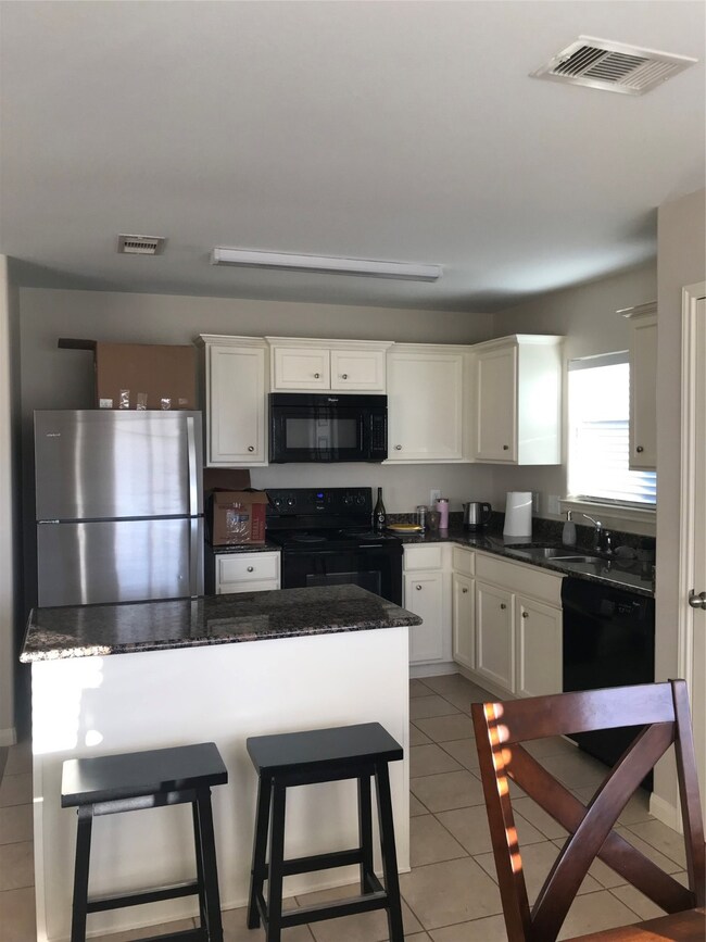 12134 Mabel Ln, Pinehurst, TX 77362 - photo 7