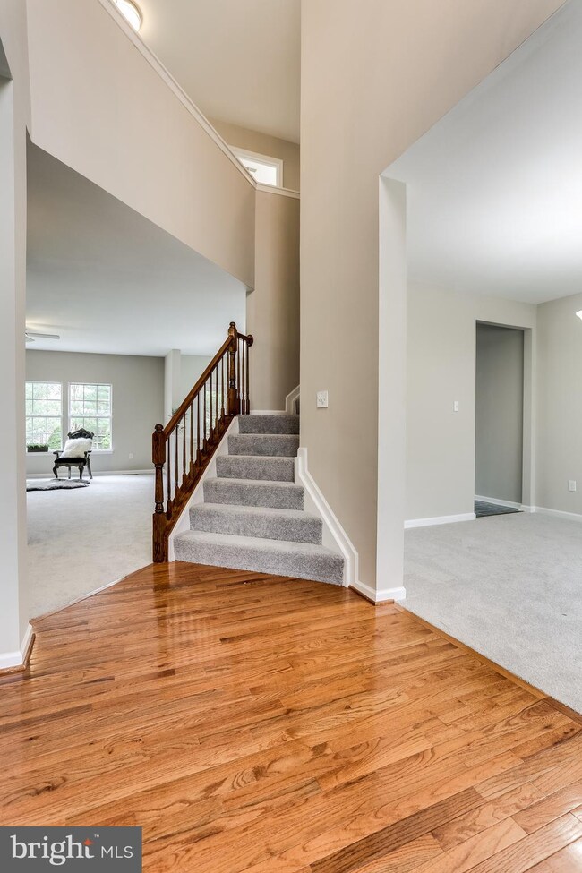 6220 Broken Wing Ct, Columbia, MD 21045 - photo 4