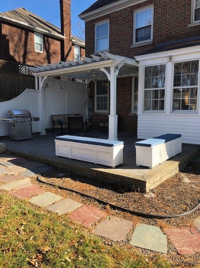 20 S Manning Blvd, Albany, NY 12203 - photo 6