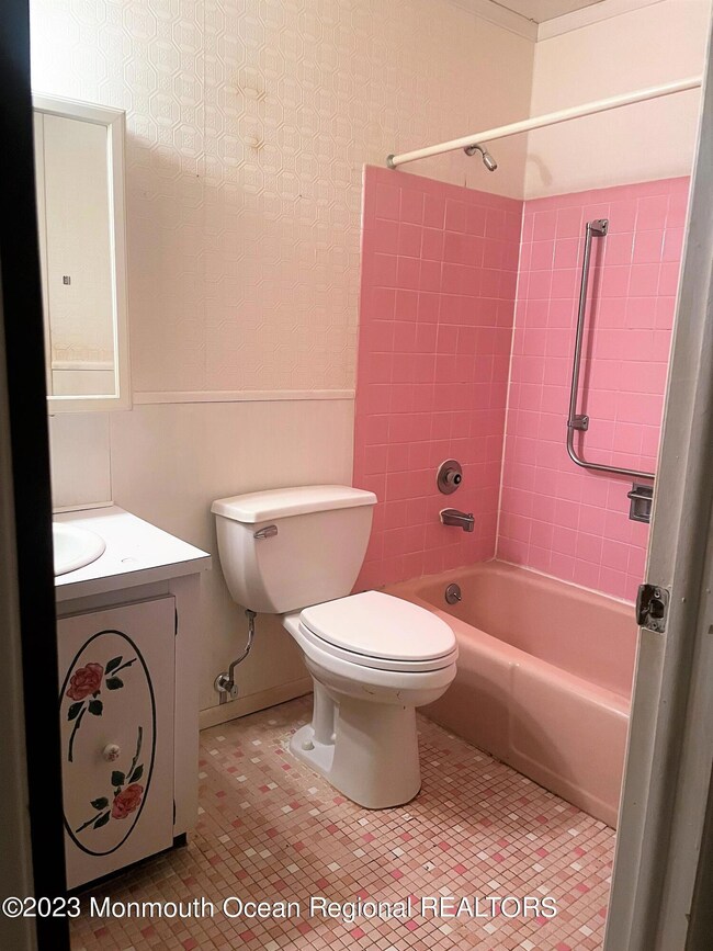 Full Bath