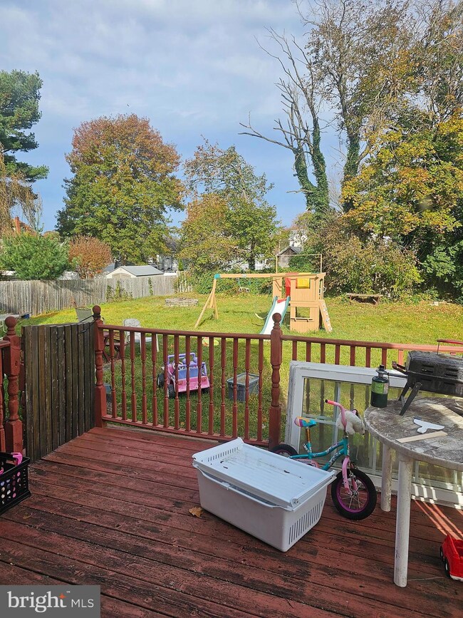 229 W Clayton Ave, Clayton, NJ 08312 - photo 6