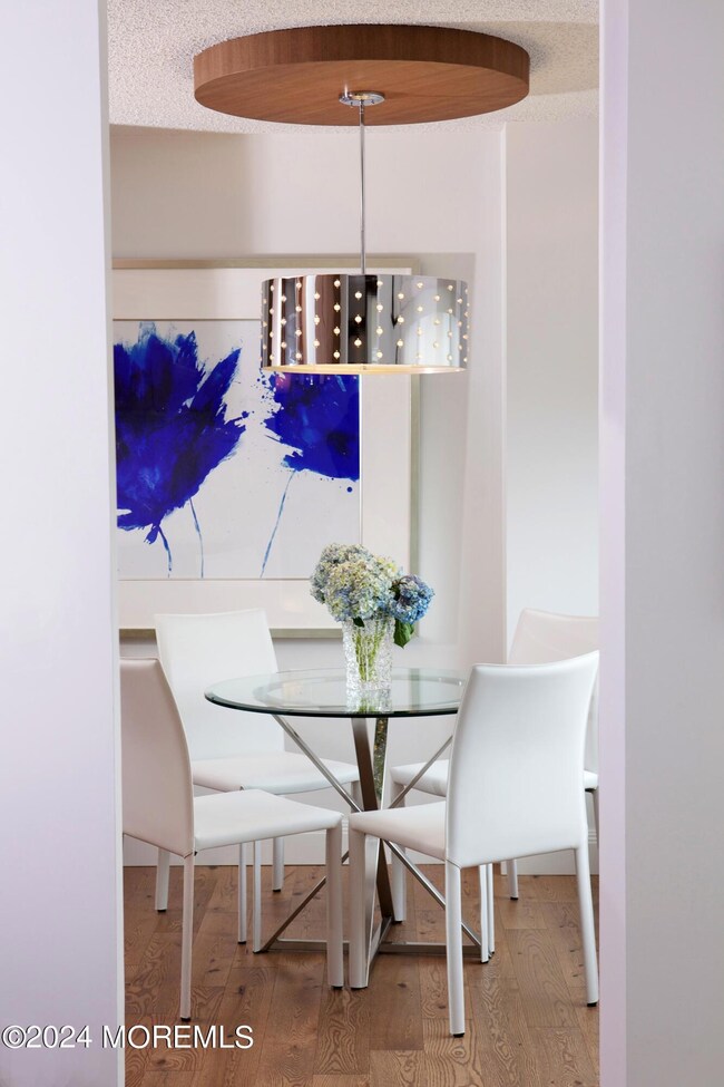 Ocean Kitchenette