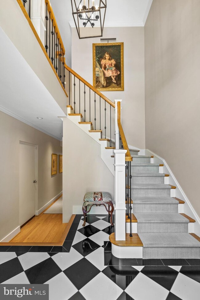 10 Hume Ct, Towson, MD 21204 - photo 7