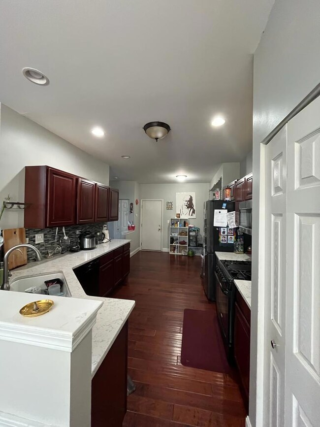 2424 Reflections Dr unit T2202, Aurora, IL 60502 - photo 3