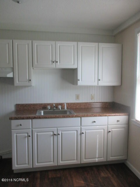 1248 Davis St, Jacksonville, NC 28540 - photo 5