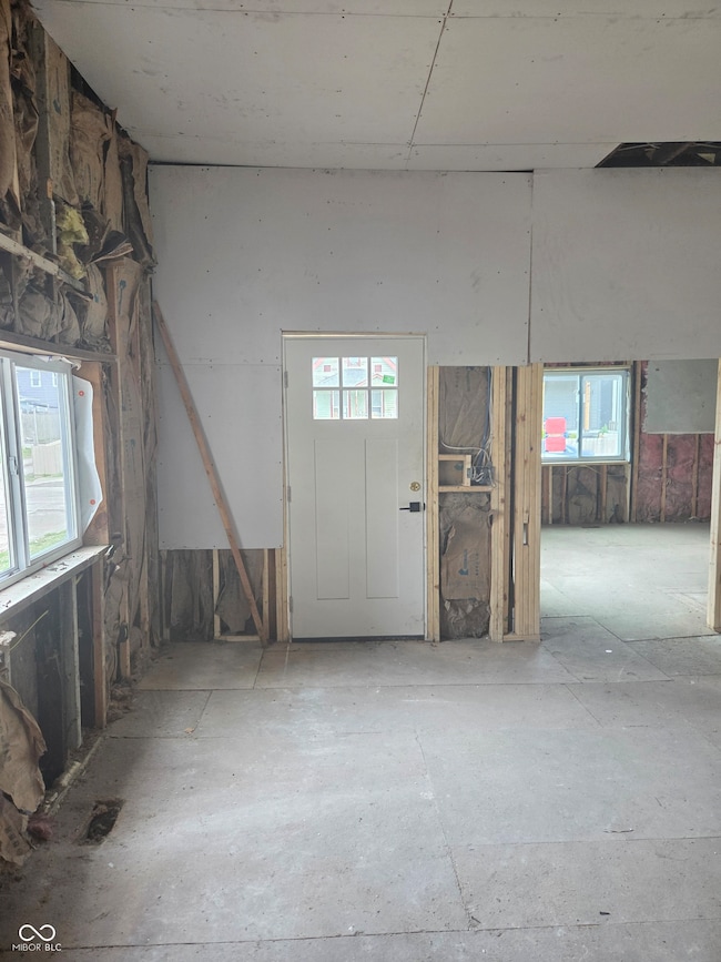 1016 Dawson St, Indianapolis, IN 46203 - photo 5