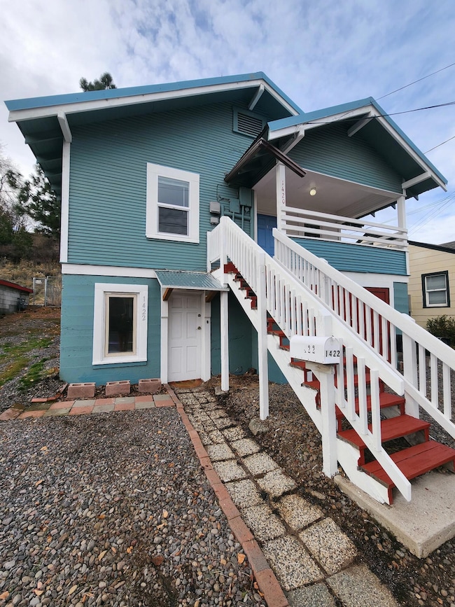 1420 Oregon Ave, Klamath Falls, OR 97601 - photo 3