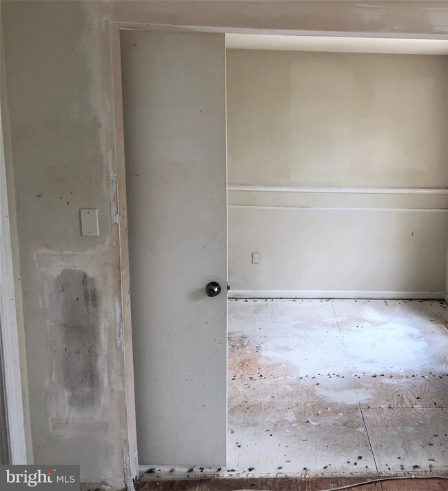 1410 Cox Landing Ct, Stoney Beach, MD 21226 - photo 4