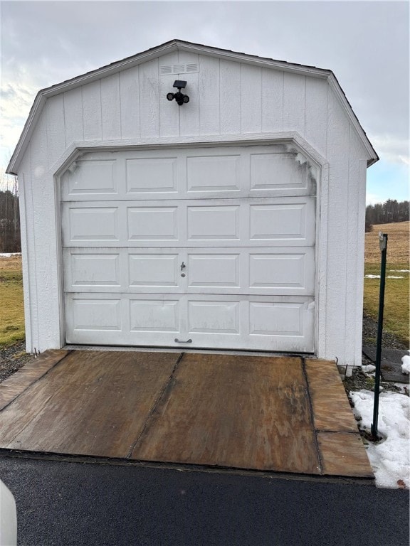 Storage shed
