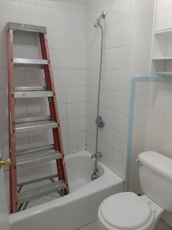 54 Hamilton St unit 3, Saugus, MA 01906 - photo 5