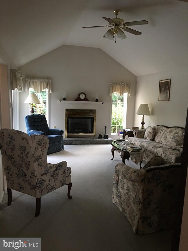 10156 Jacob MacK Dr W, Waynesboro, PA 17268 - photo 4