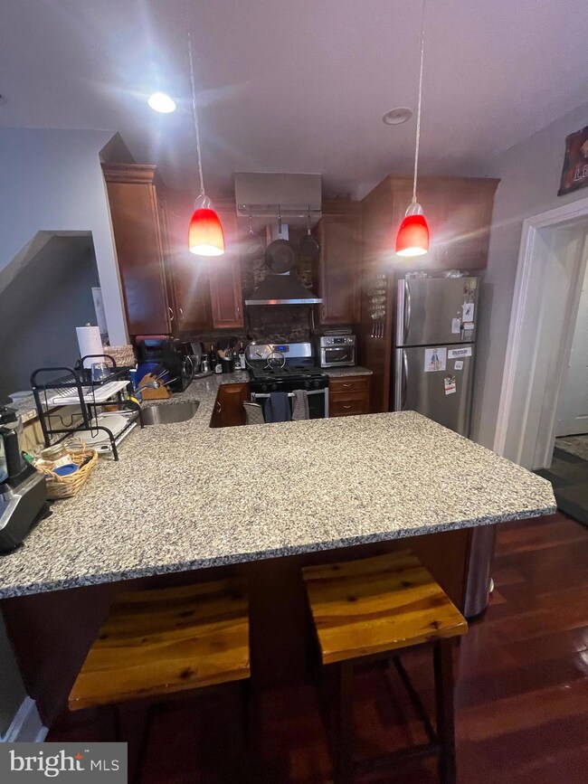 335 Carson St, Philadelphia, PA 19128 - photo 5