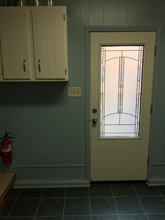 Entry Mud Room 001