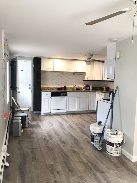 249 Hurley St unit 2F, Cambridge, MA 02141 - photo 5