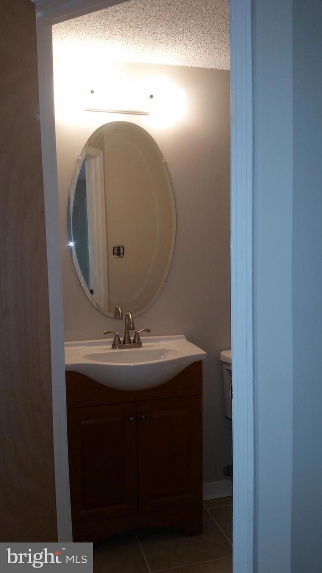 1546 Iris Ct, Hagerstown, MD 21740 - photo 5