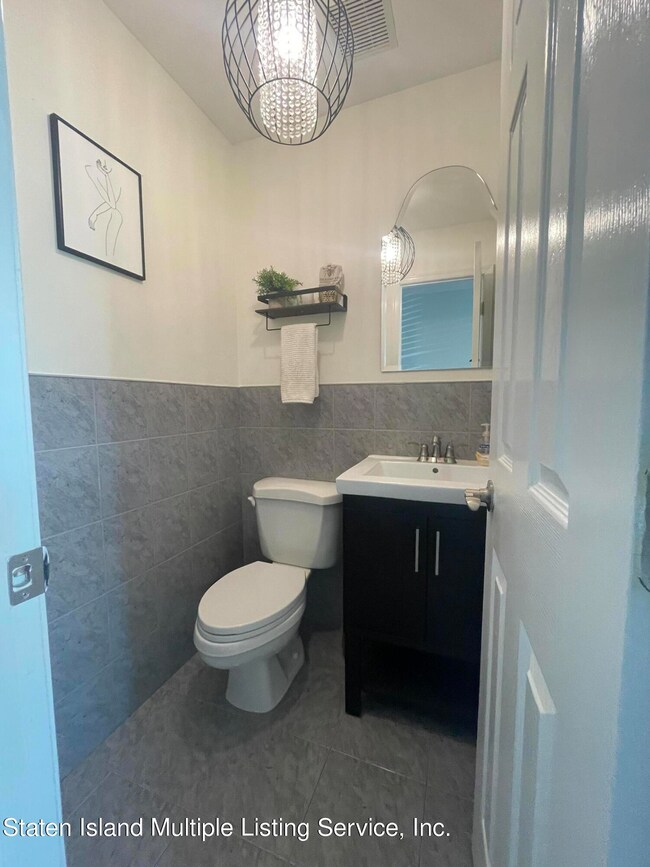 292 Malvine Ave, Staten Island, NY 10309 - photo 6