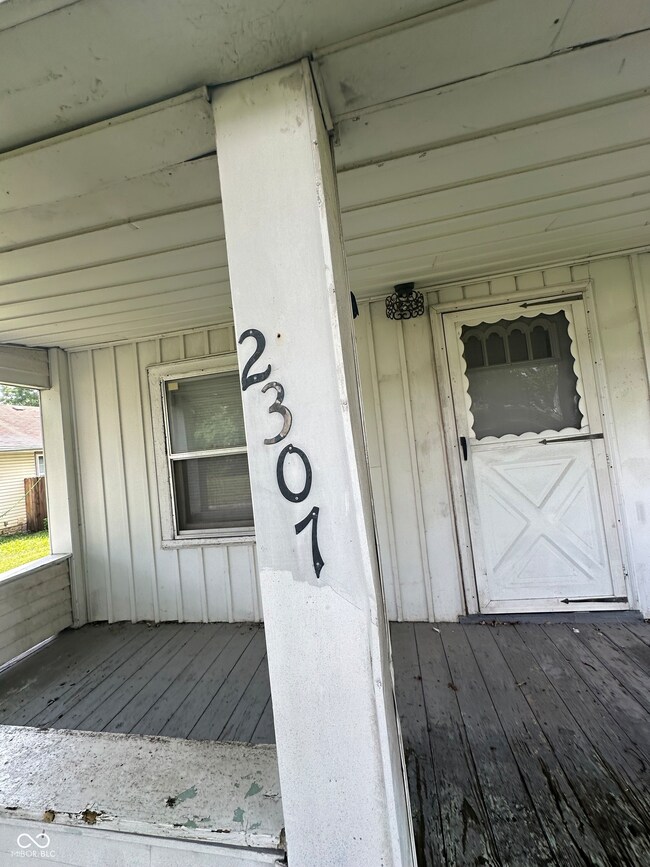 2307 Chase St, Anderson, IN 46016 - photo 2