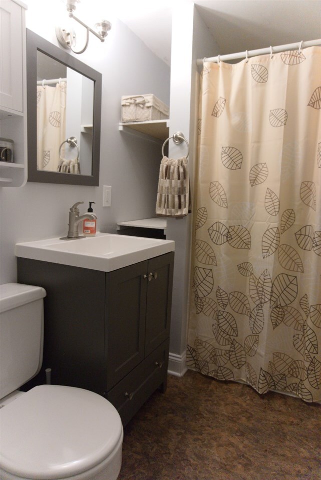 214 Chapelle St, Pembroke, NH 03275 - photo 6