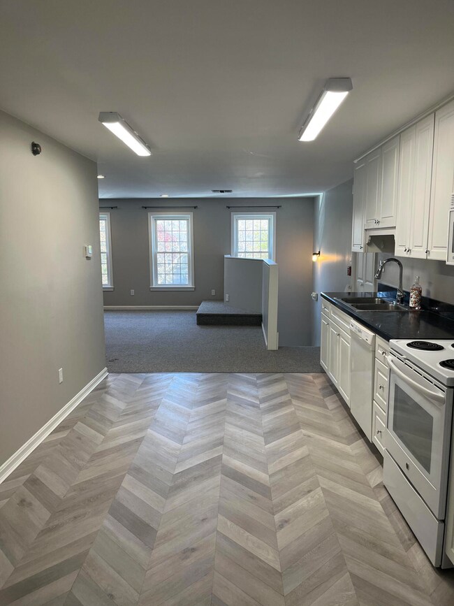 939 Route 6a unit D2, Yarmouth Port, MA 02675 - photo 6