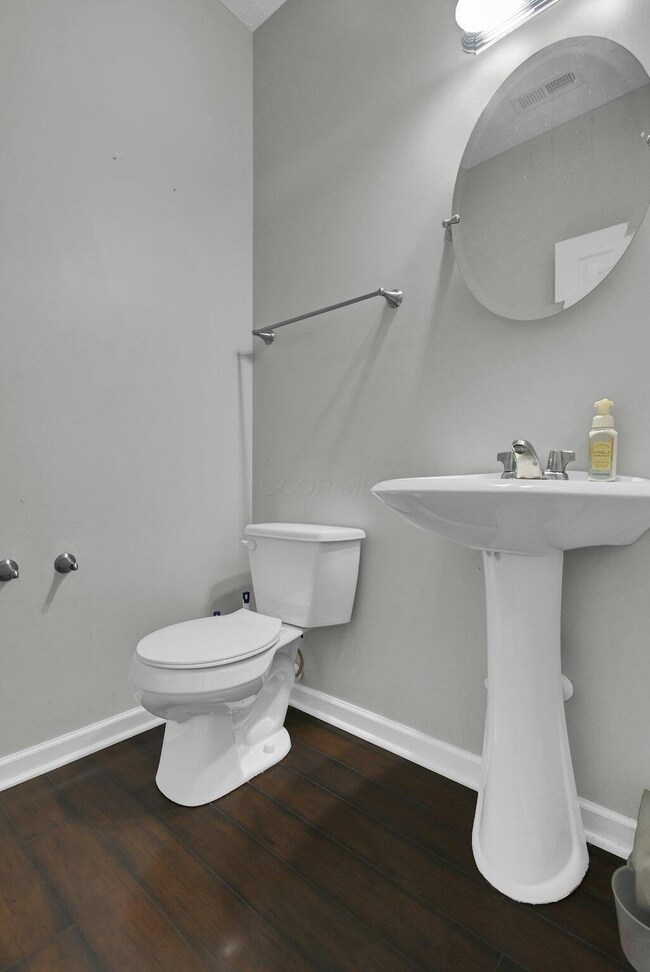 6-web-or-mls-1208-parsons-ct