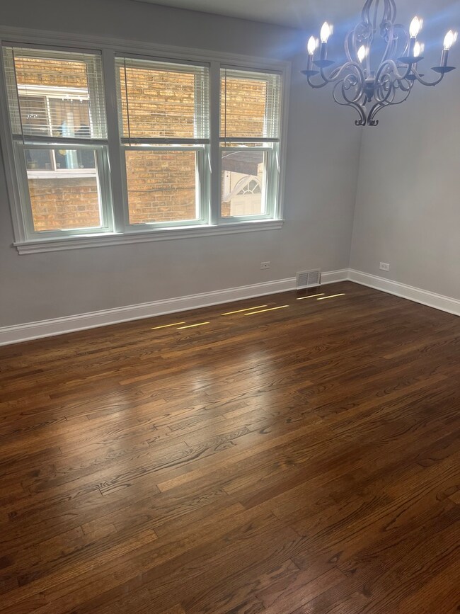 6438 N Fairfield Ave unit 1, Chicago, IL 60645 - photo 5