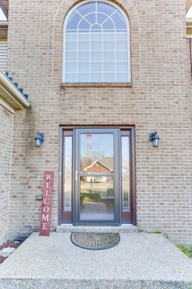 8614 Sanctuary Ln, Louisville, KY 40291 - photo 3