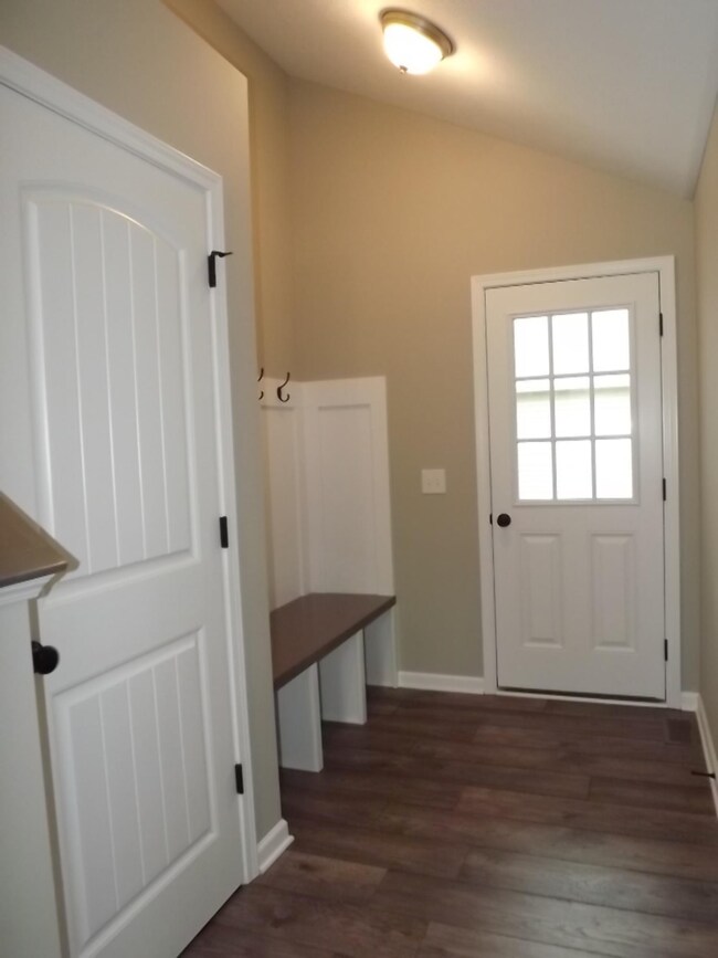 5152 Woodedge