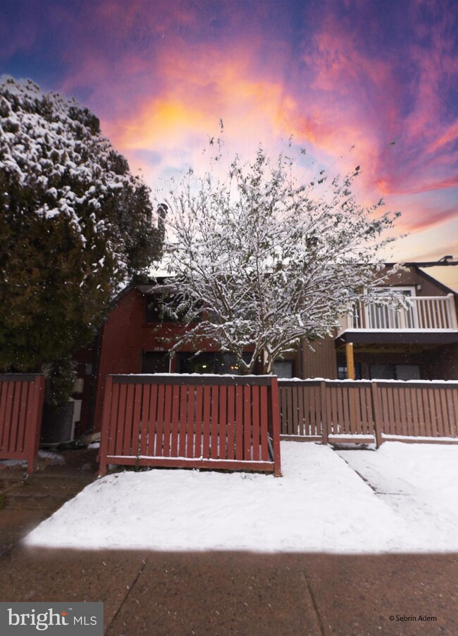 3970 Woodhue Place unit 6, Alexandria, VA 22309 - photo 2