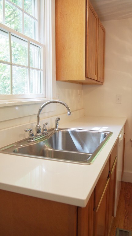 88 Hockanum Rd, Hadley, MA 01035 - photo 7