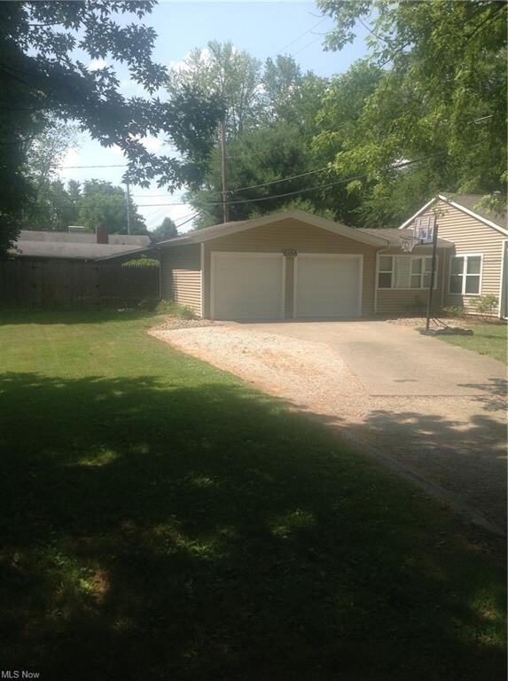 6188 Larkhall Dr, Madison, OH 44057 - photo 2