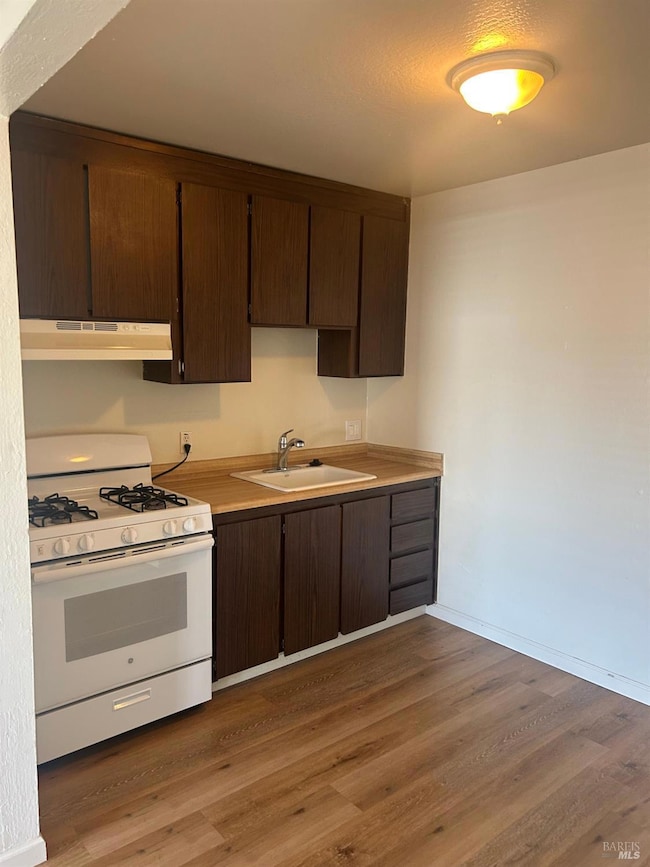 1955 Grande Cir unit E, Fairfield, CA 94533 - photo 4