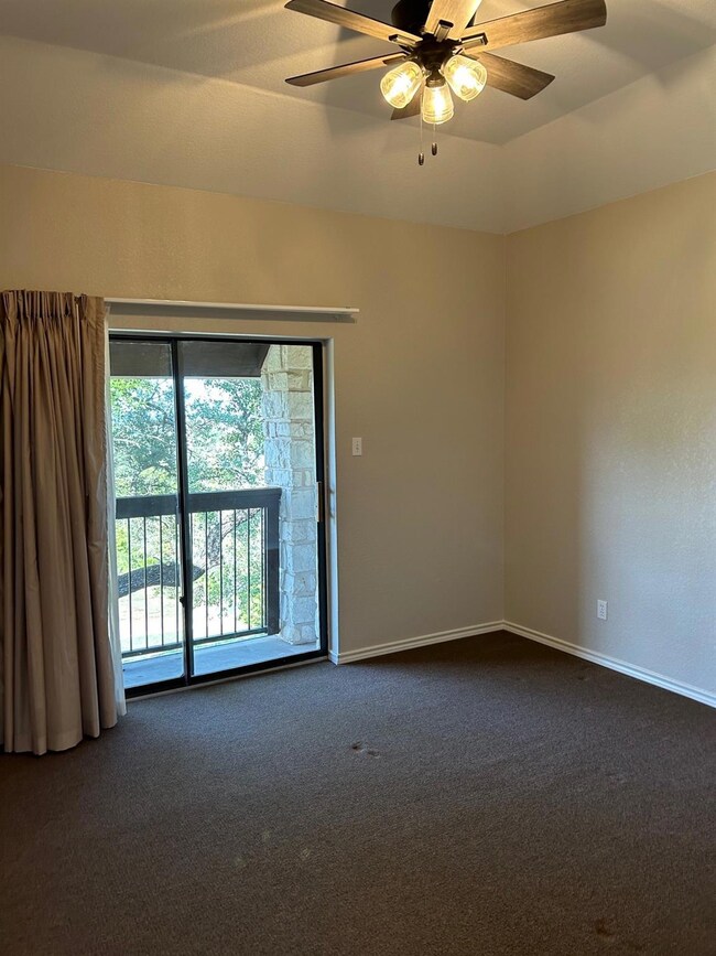 26035 Heartwood Dr unit 402, Whitney, TX 76692 - photo 7