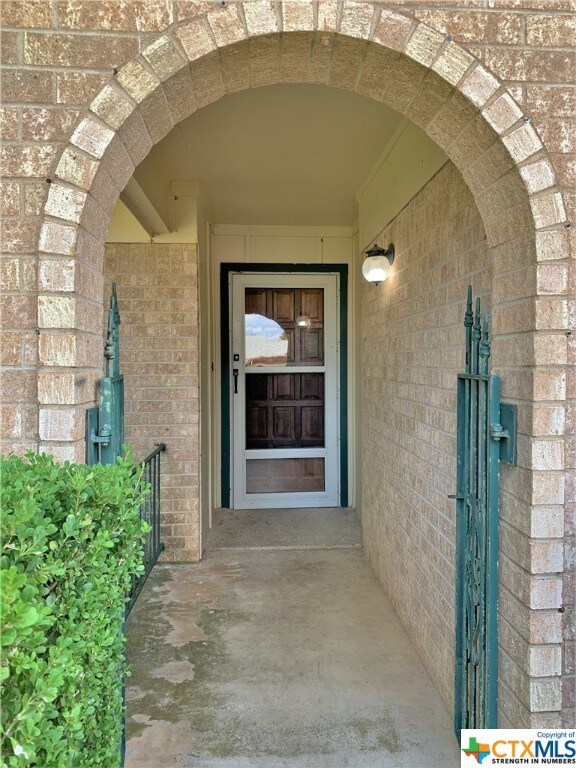 904 Laurie Ln, Copperas Cove, TX 76522 - photo 4