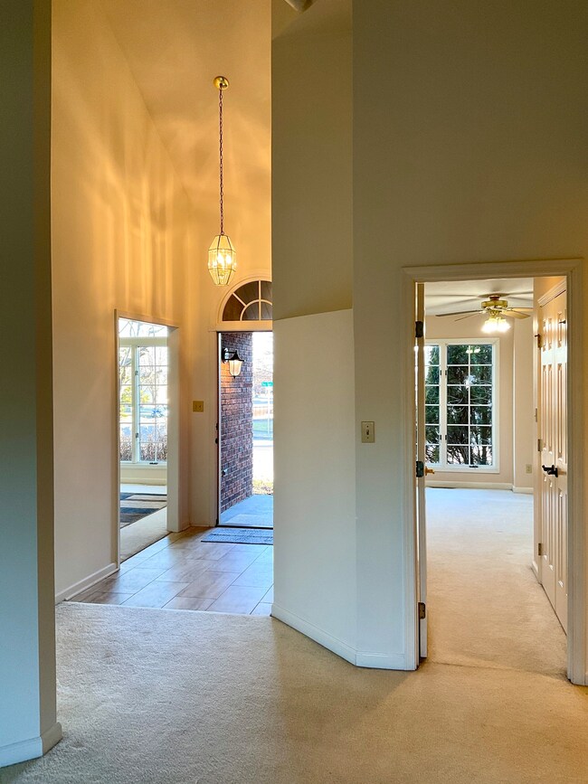 4730 Posthorn Ct, Columbus, IN 47203 - photo 4