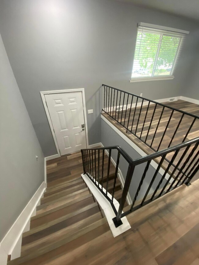 2696 Glenbriar St, Columbus, OH 43232 - photo 7